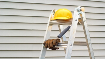 Ladder Safety (CCOHS) Online Training Course